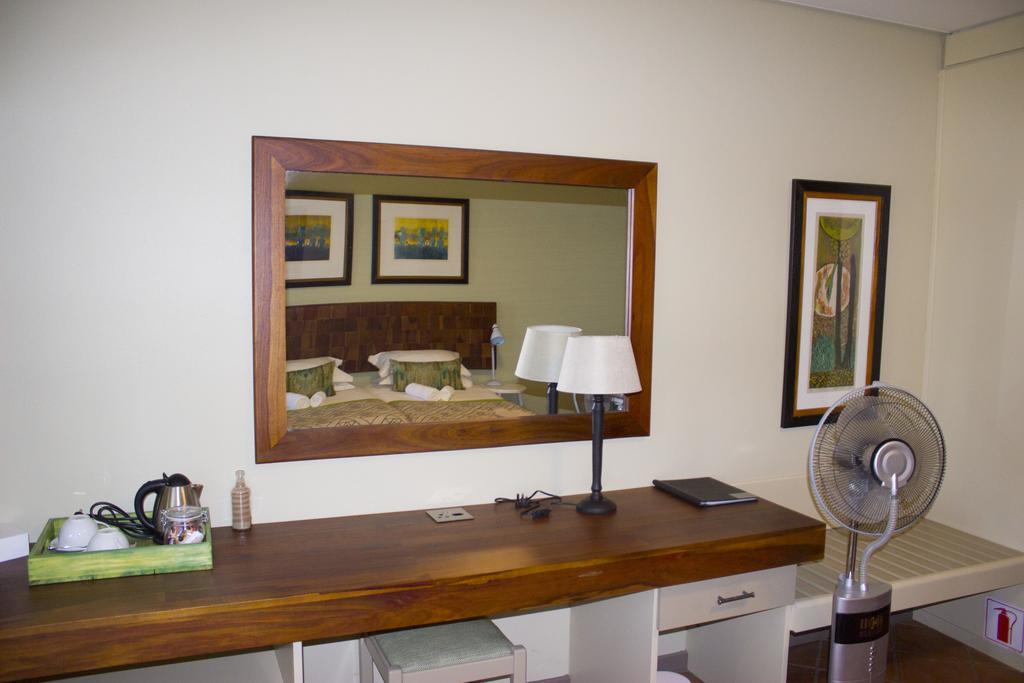 ווינדהוק Auas Safari Lodge מראה חיצוני תמונה
