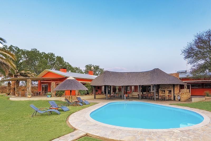 ווינדהוק Auas Safari Lodge מראה חיצוני תמונה